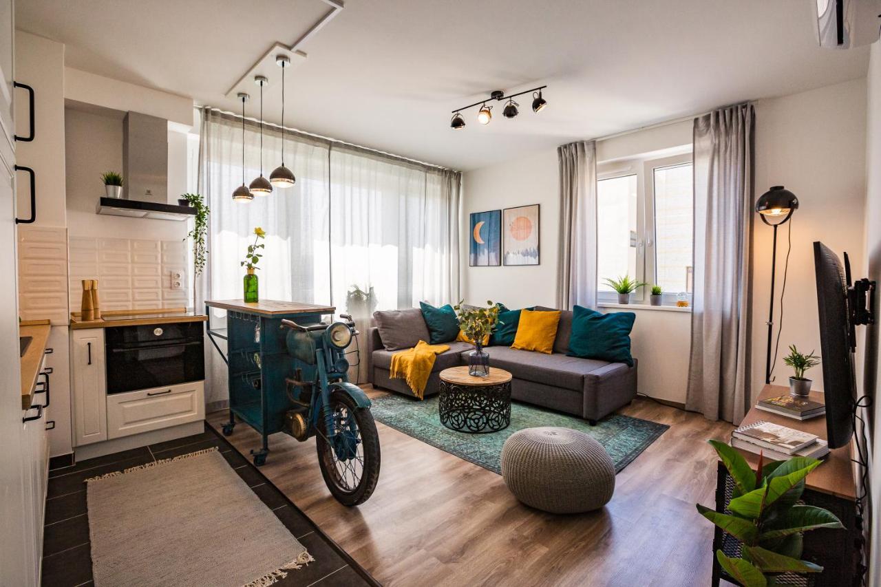 Stylish Oasis Central Apartment With Ac And Parking Budapesta Exterior foto