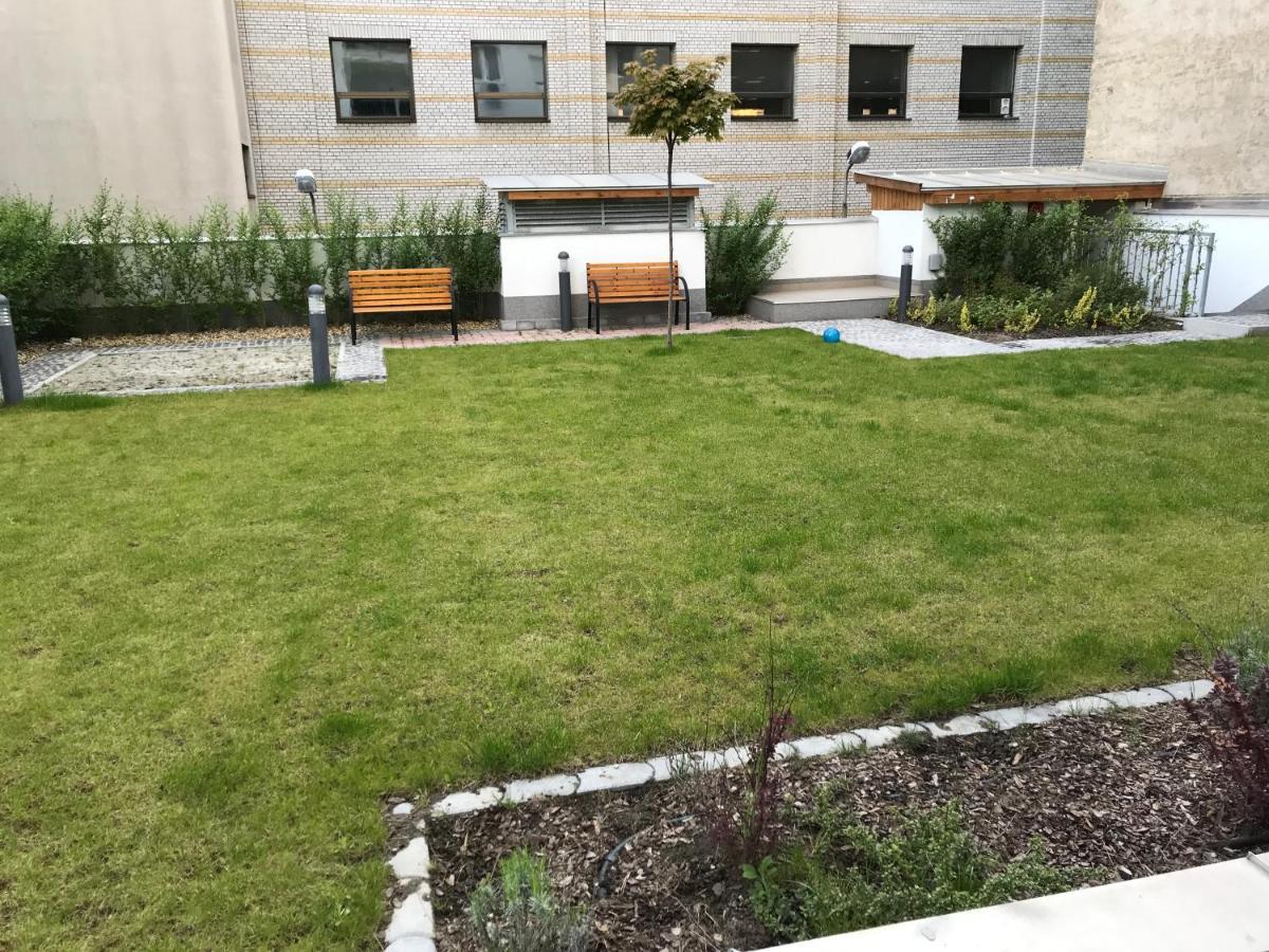 Stylish Oasis Central Apartment With Ac And Parking Budapesta Exterior foto
